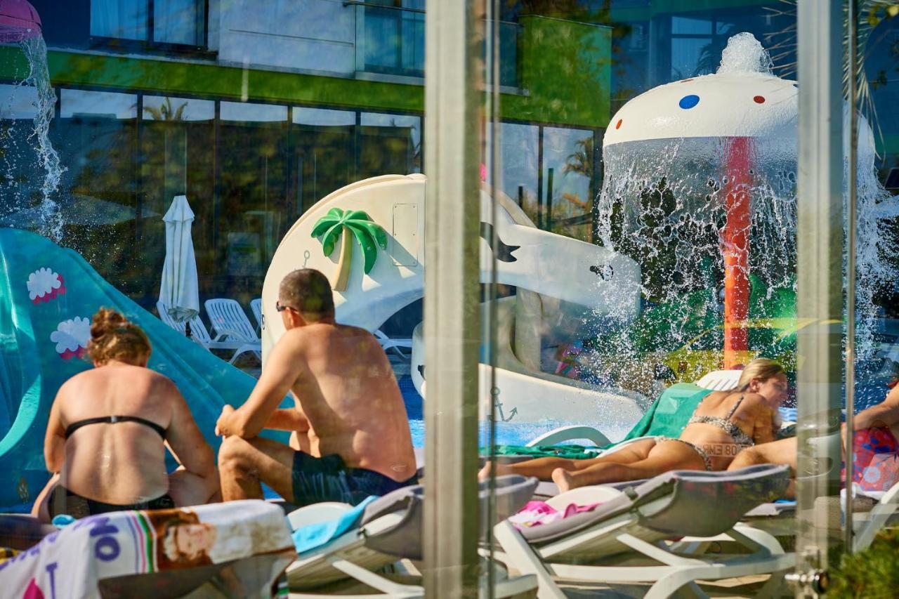 Aquamarin 2Bd Apt Spa N Pools Beach Resort Năvodari المظهر الخارجي الصورة
